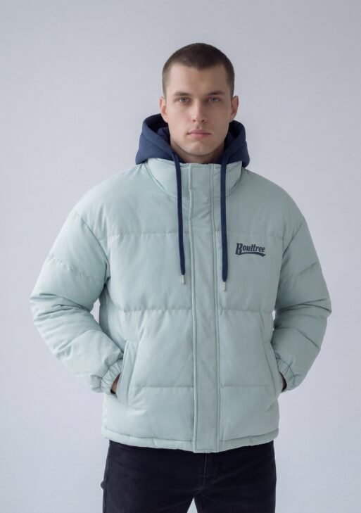 جاكيت مبطن مقاوم للماء بقصة ضيقة مع غطاء للرأس وسحّاب